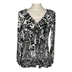 ECI New York Black and white‎ V-neck dress